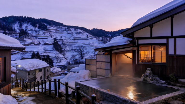 新潟・松之山温泉で雪国の湯に泊まる｜化石海水型の湯・宿選び・冬の準備