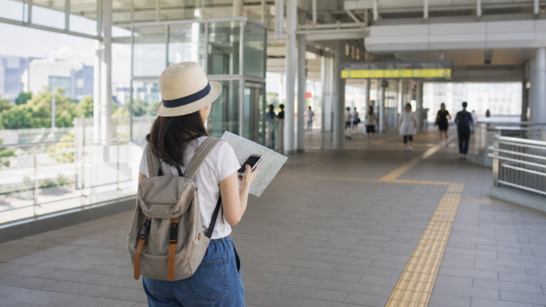 一人旅で気を付けること｜安心して自由な旅を楽しむための準備と行動