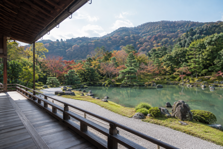 天龍寺の曹源池庭園と借景｜足利尊氏・夢窓疎石と嵐山の禅
